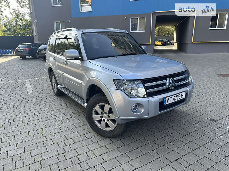 2008 mitsubishi pajero