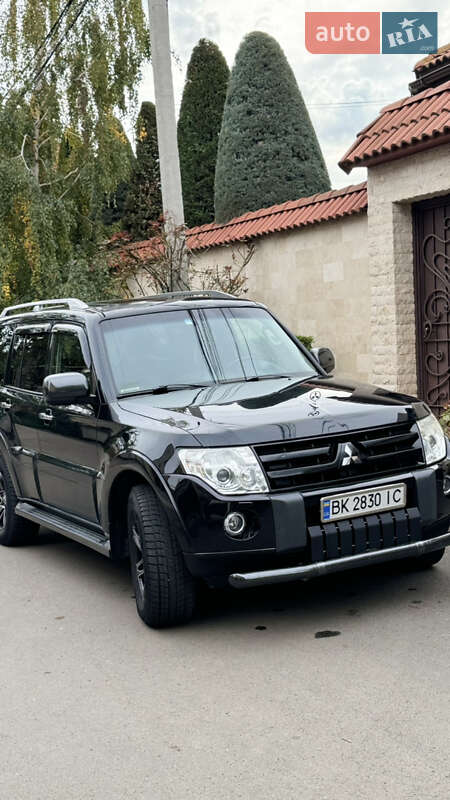 2007 mitsubishi pajero