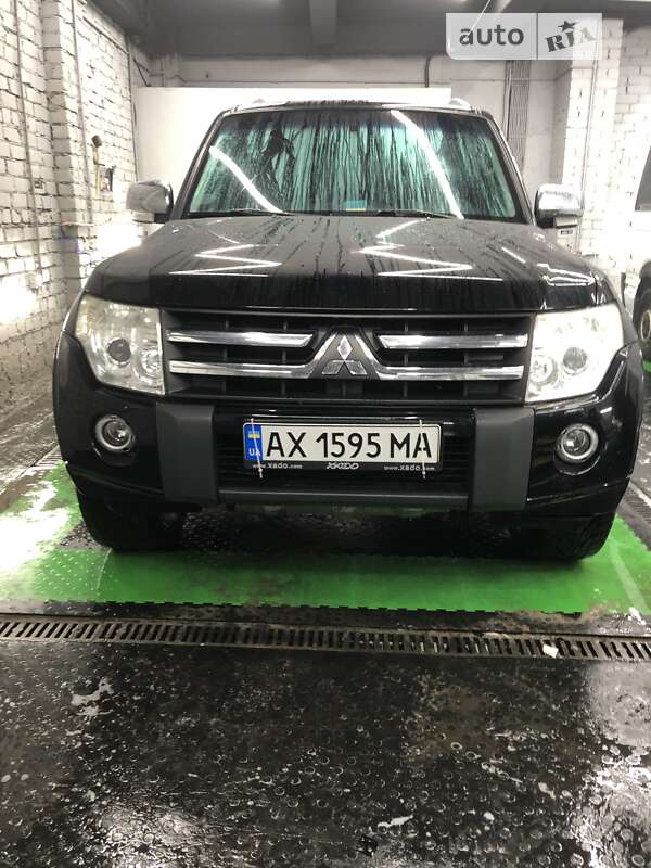 2008 mitsubishi pajero
