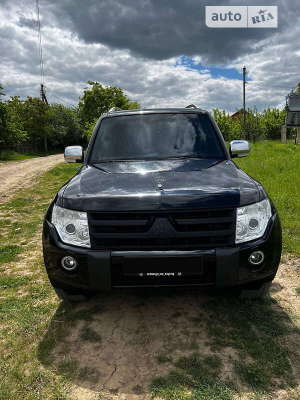 2007 mitsubishi pajero