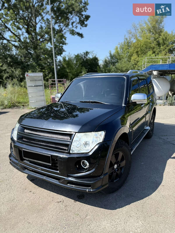 2008 mitsubishi pajero