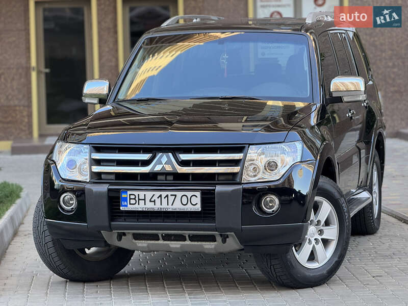 2008 mitsubishi pajero wagon