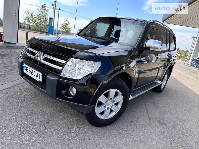 2008 mitsubishi pajero