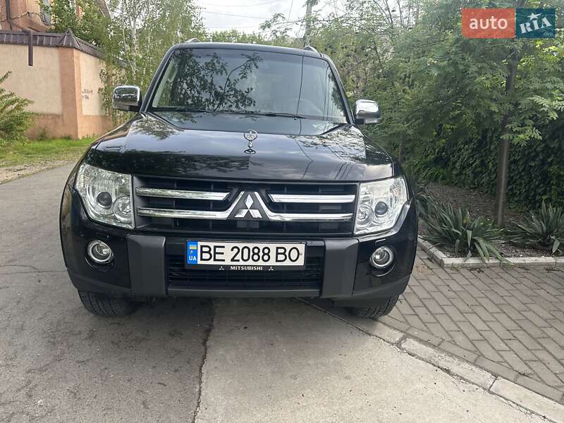 2008 mitsubishi pajero