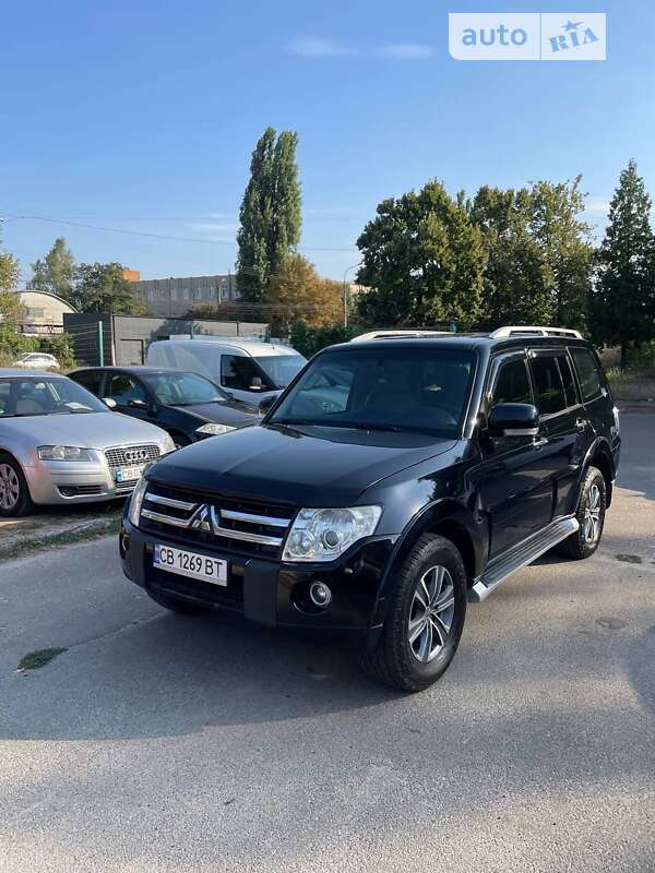 2008 mitsubishi pajero