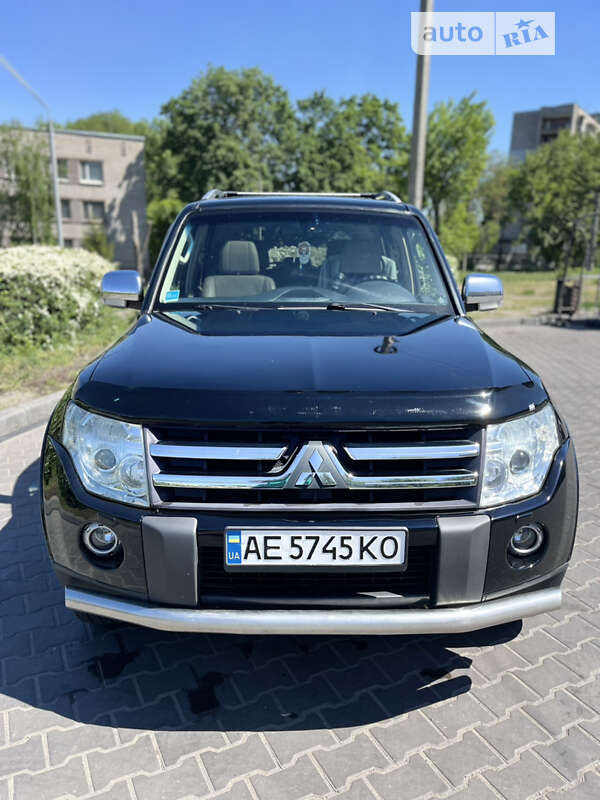 2008 mitsubishi pajero