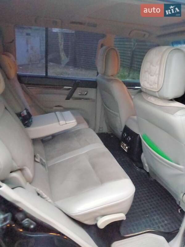 2008 mitsubishi pajero