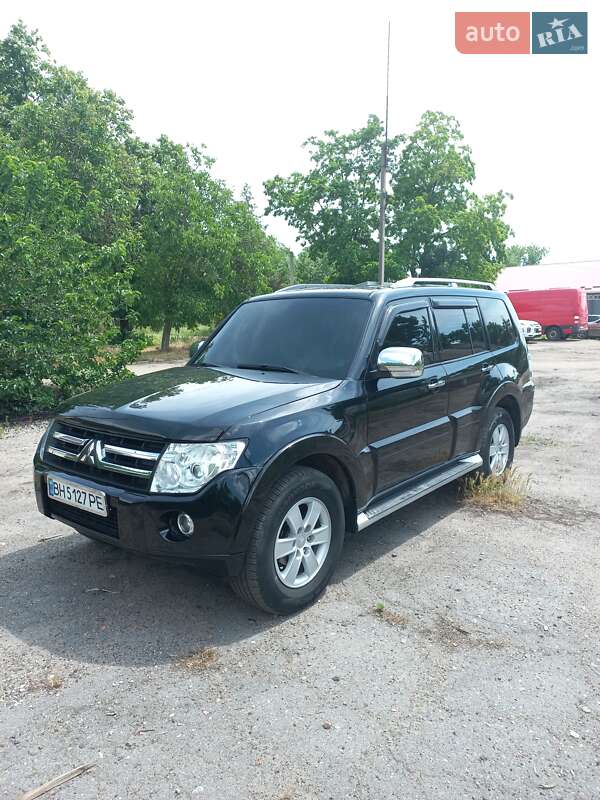 2008 mitsubishi pajero