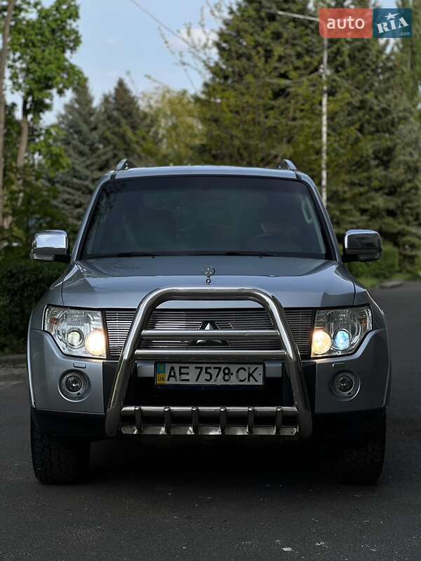 2008 mitsubishi pajero