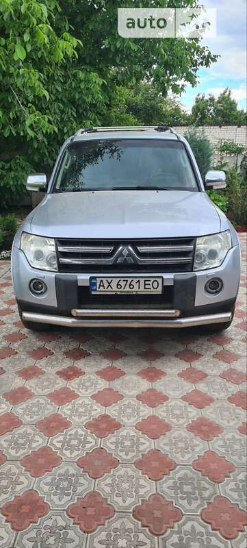 2008 mitsubishi pajero