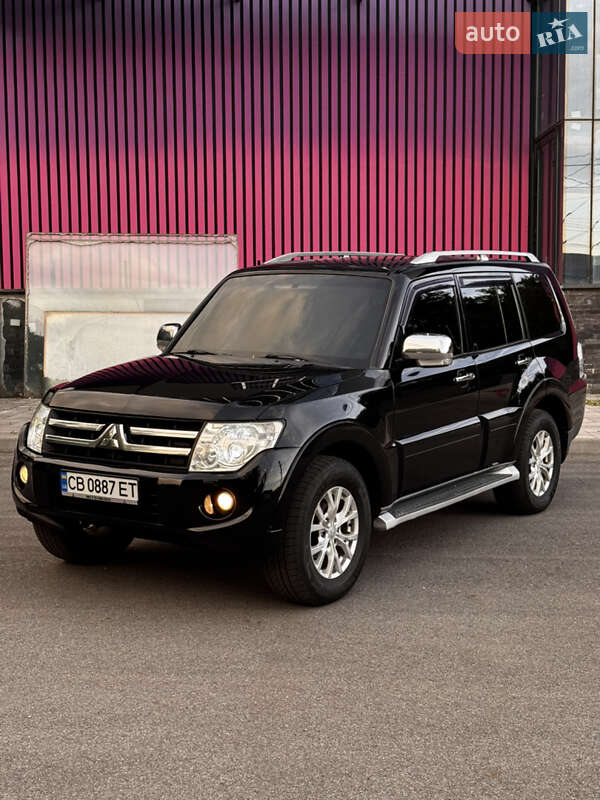 2008 mitsubishi pajero
