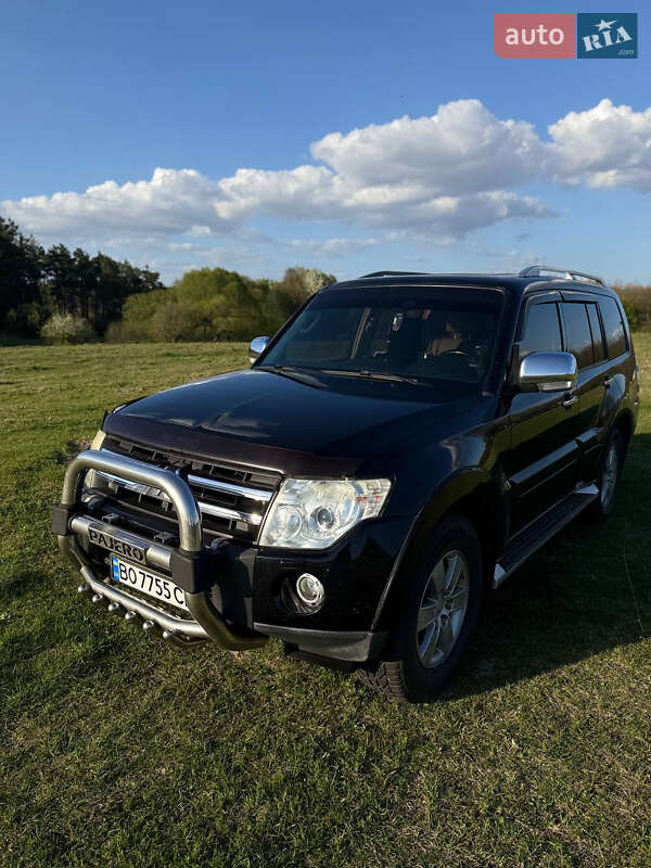 2008 mitsubishi pajero