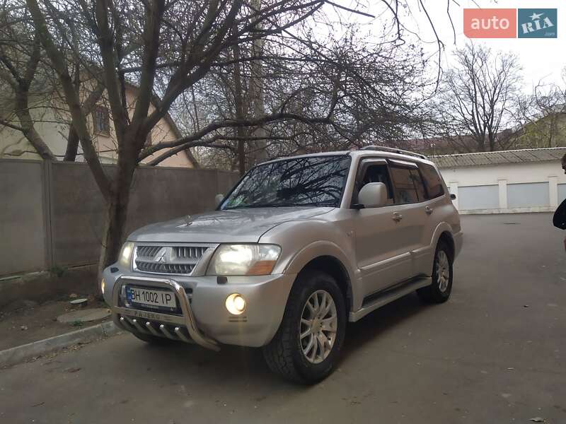 2003 mitsubishi pajero