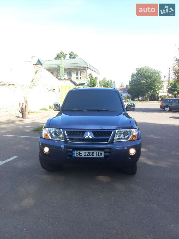 2006 mitsubishi pajero