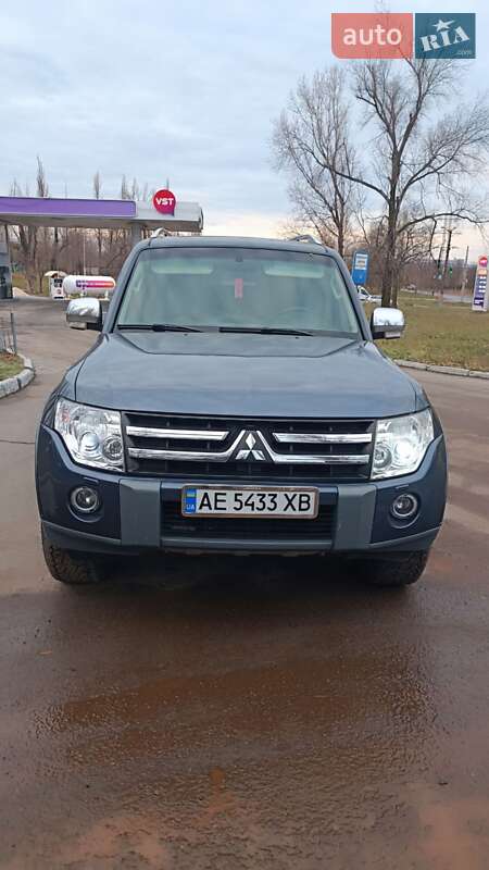 2007 mitsubishi pajero