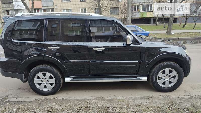 2008 mitsubishi pajero
