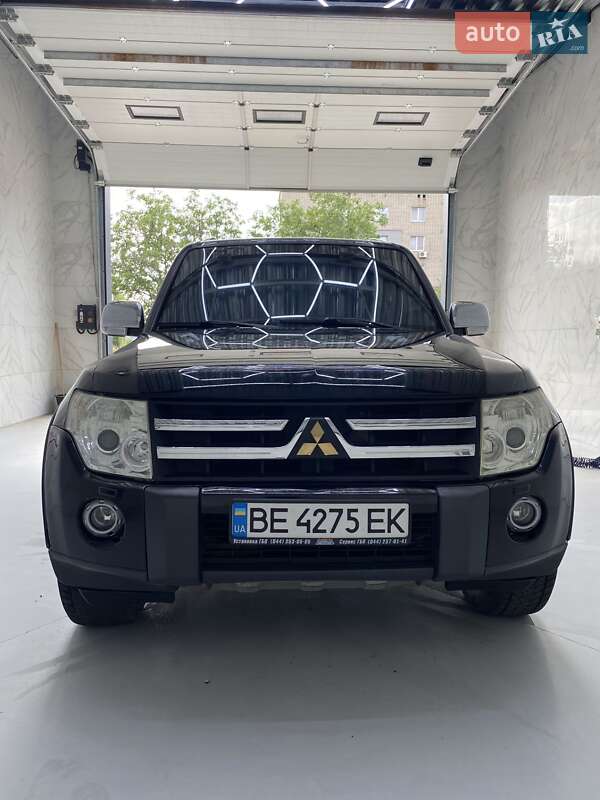 2008 mitsubishi pajero