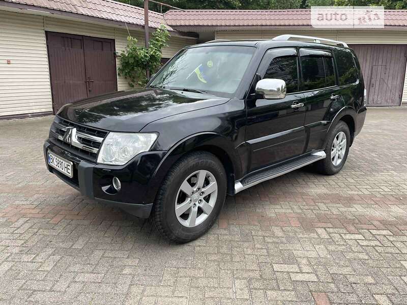 2007 mitsubishi pajero