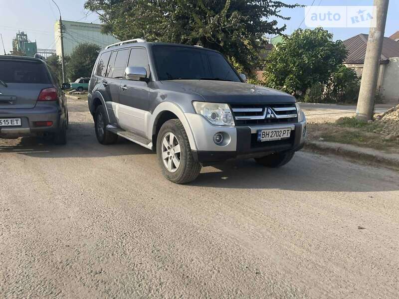 2007 mitsubishi pajero
