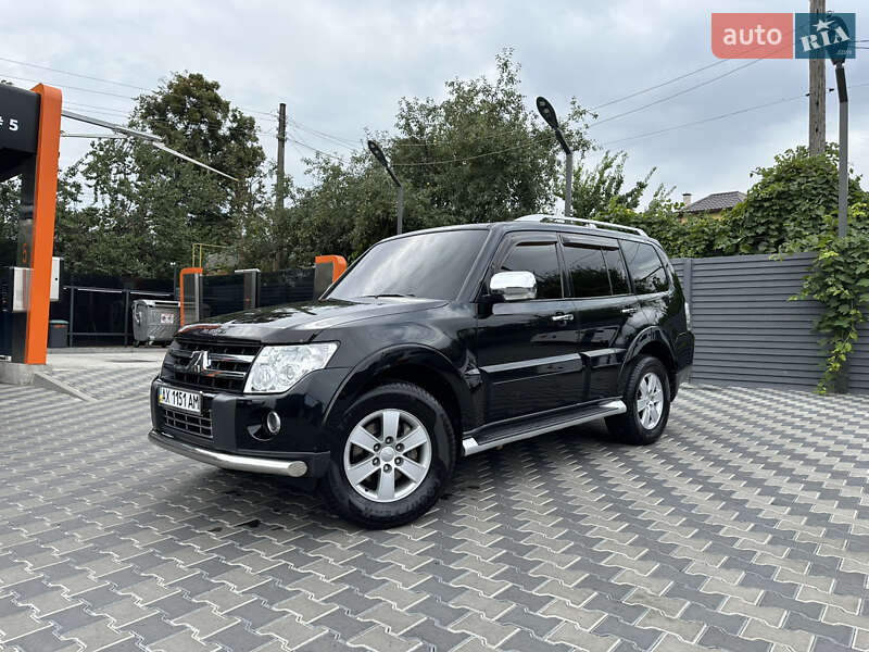 2008 mitsubishi pajero