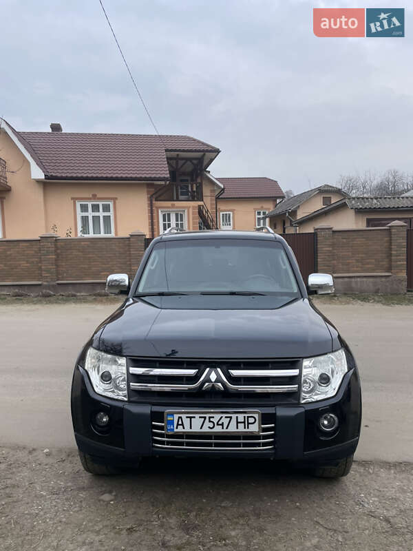 2008 mitsubishi pajero wagon