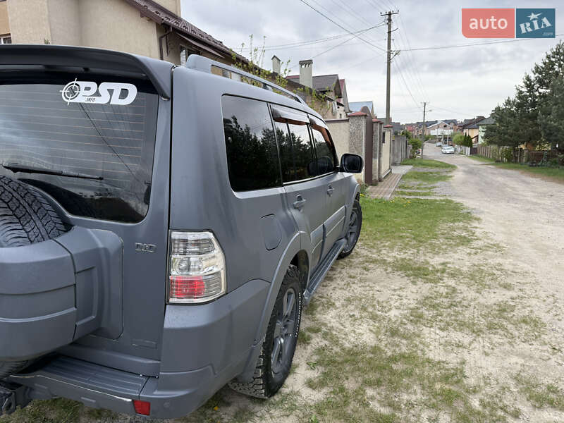 2008 mitsubishi pajero