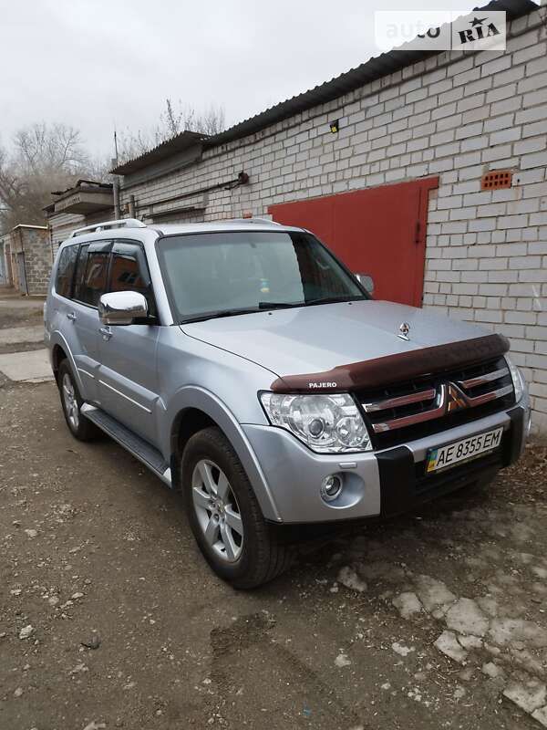 2008 mitsubishi pajero