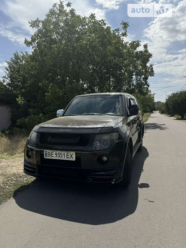 2008 mitsubishi pajero