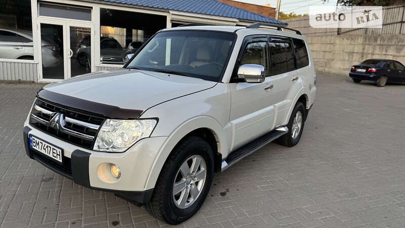 2008 mitsubishi pajero wagon