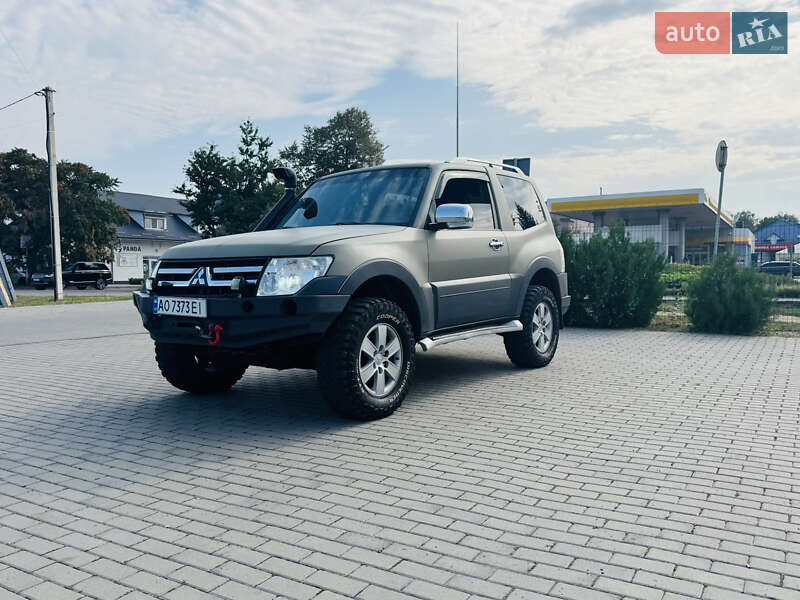 2007 mitsubishi pajero