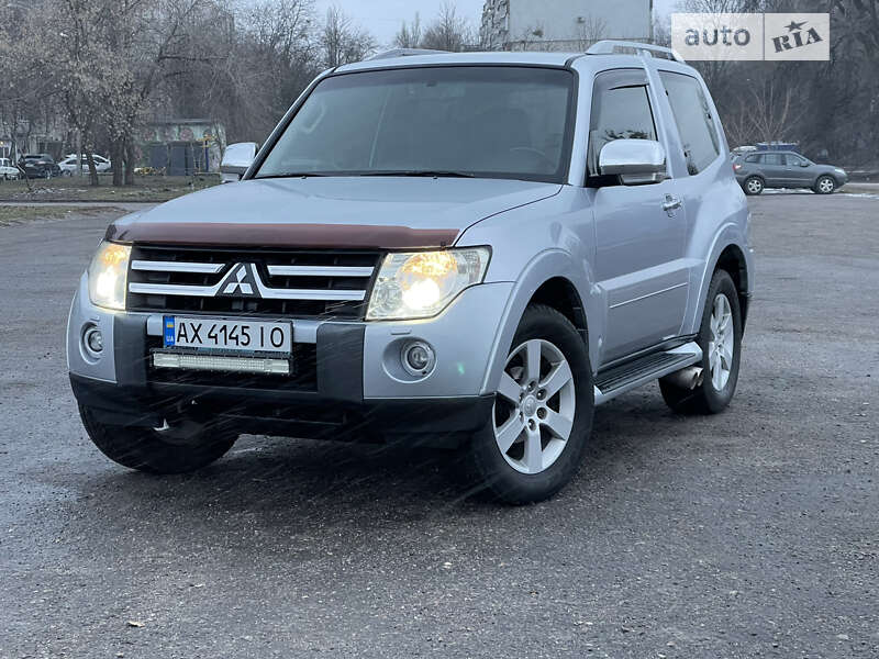 2007 mitsubishi pajero