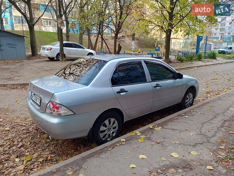 2004 mitsubishi lancer