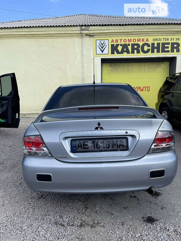 2006 mitsubishi lancer