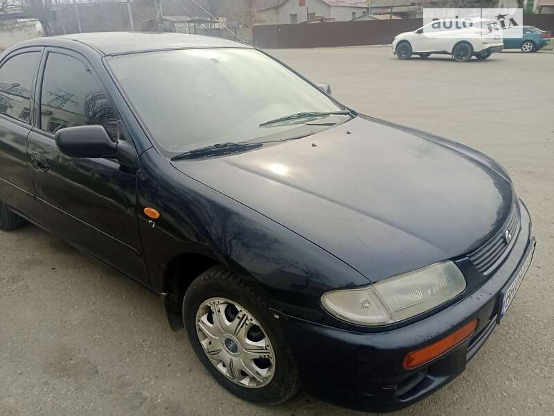 1995 mazda 323