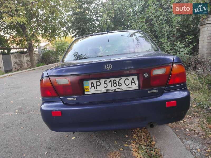 1995 mazda 323