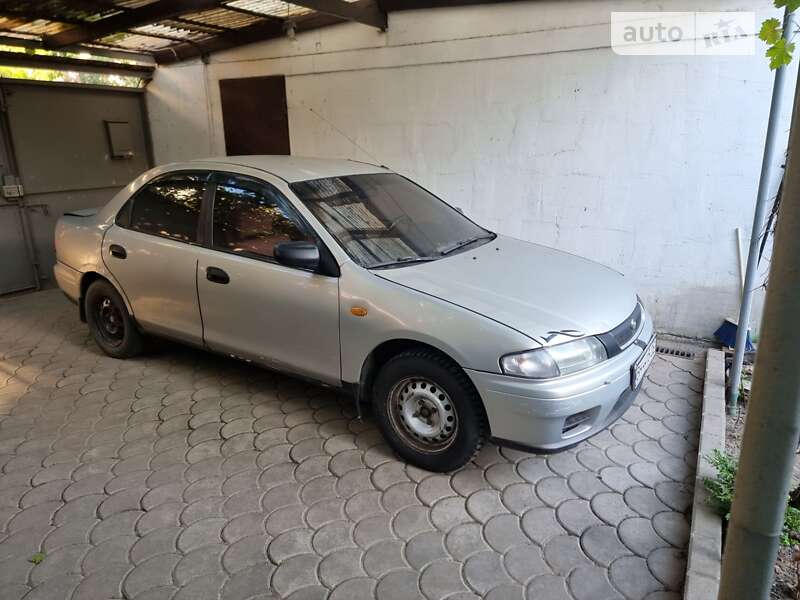1997 mazda 323