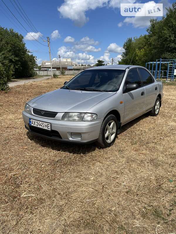 1998 mazda 323