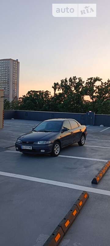 1998 mazda 323