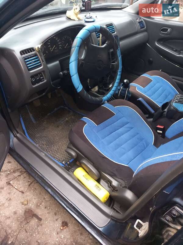 1998 mazda 323