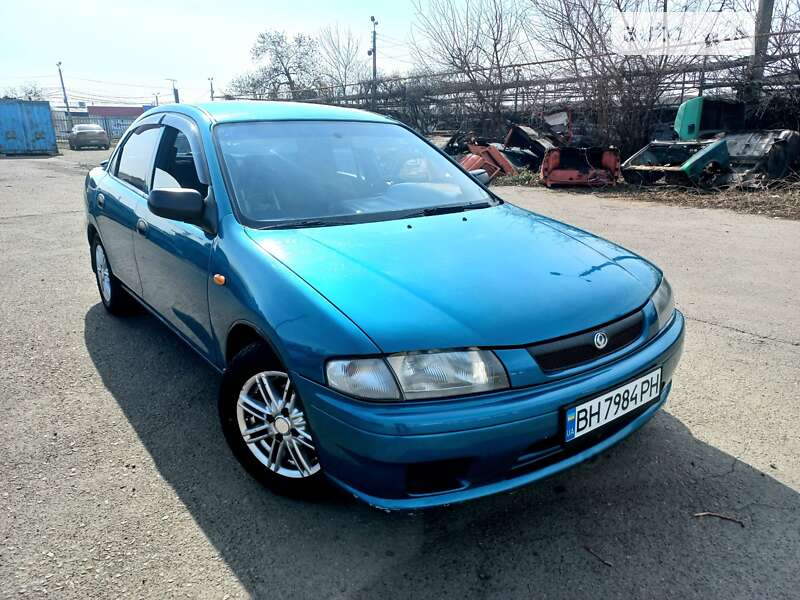 1998 mazda 323