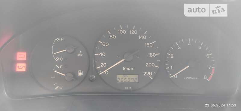 1997 mazda 323