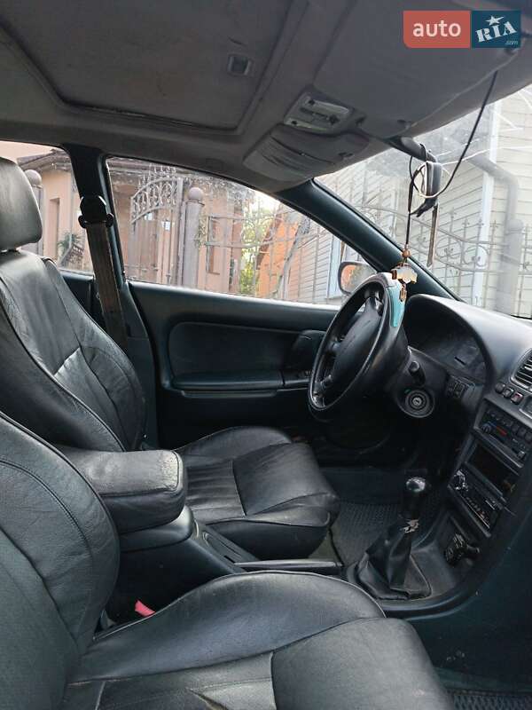 1997 mazda 323
