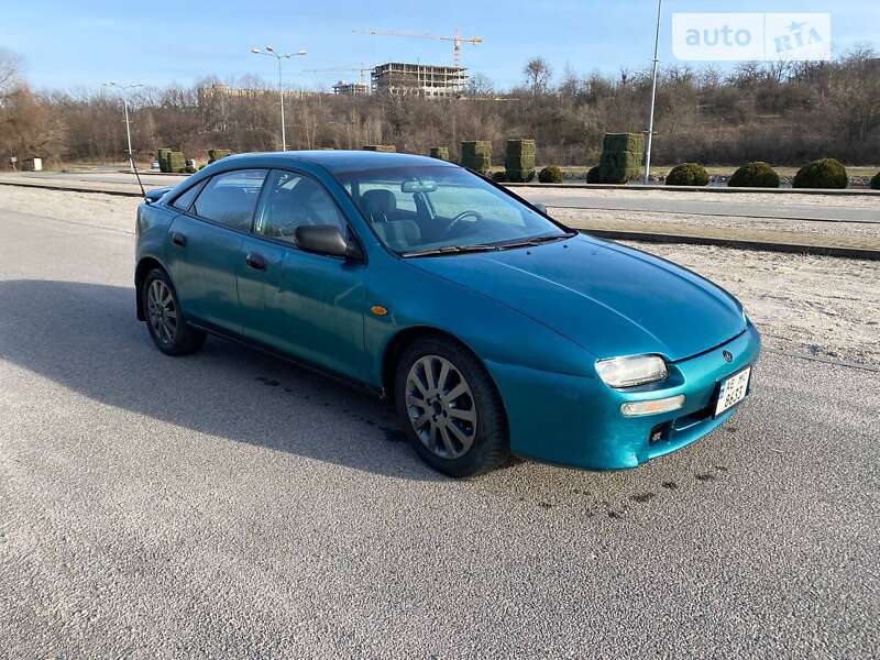 1995 mazda 323