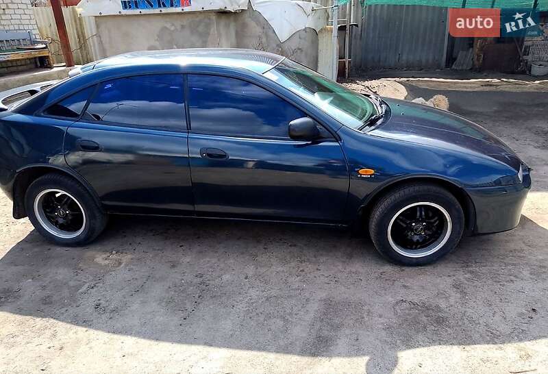 1998 mazda 323