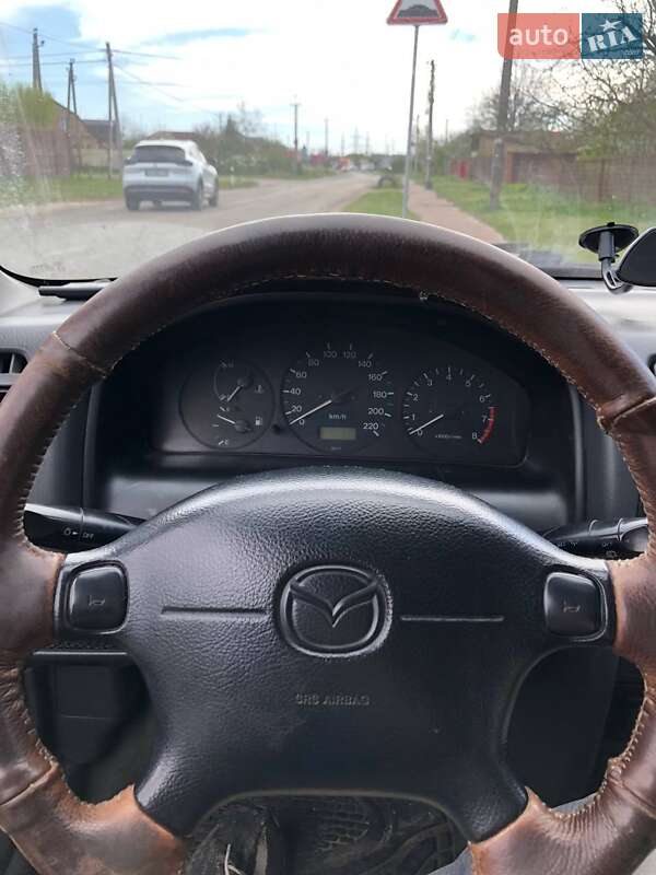 1997 mazda 323