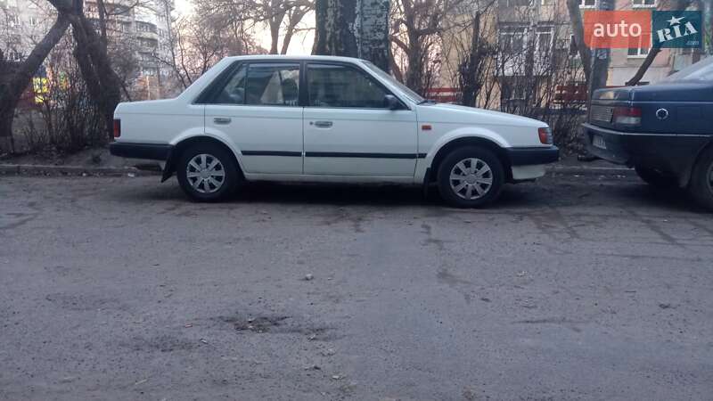 1985 mazda 323
