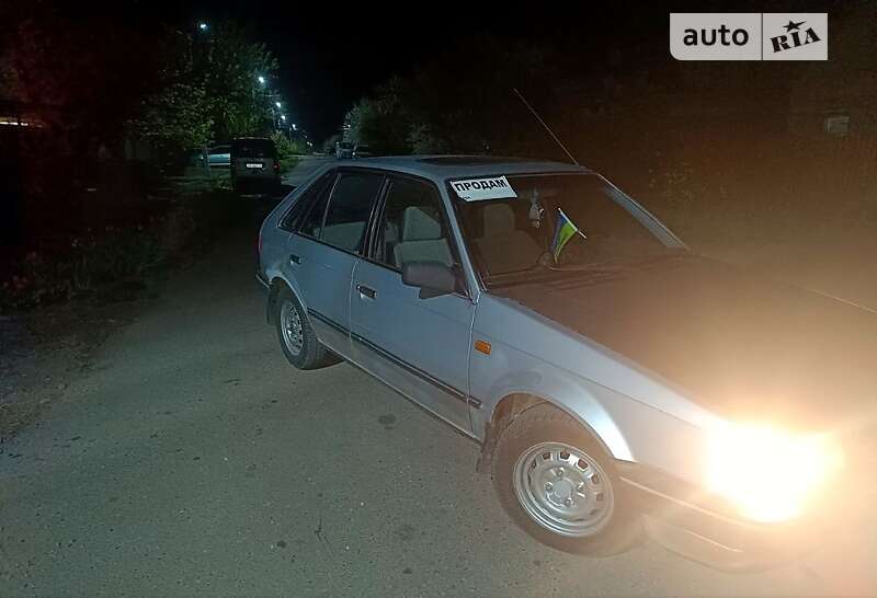 1987 mazda 323