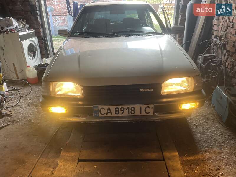 1988 mazda 323