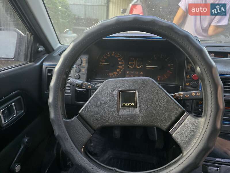 1987 mazda 323