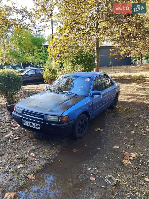 1993 mazda 323